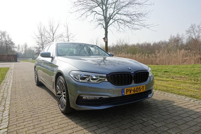 BMW 5-SERIE 530i High Executive | Camera | Memory | Adaptive LED | Trekhaak | Leder |