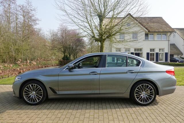 BMW 5-SERIE 530i High Executive | Camera | Memory | Adaptive LED | Trekhaak | Leder |