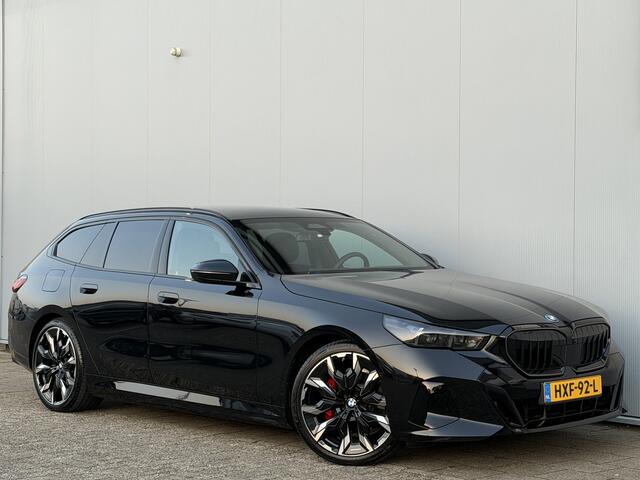 BMW 5-SERIE Touring 530e M Sport Pro Pano/21"/Park + Driv. Plus/Trekhaak.
