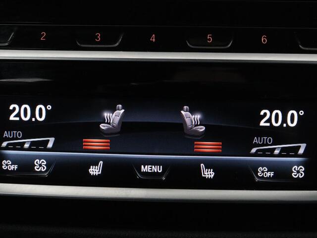 BMW 5-SERIE 530e M Sport | Panoramadak | Adaptive cruise | Stoelverwarming | Trekhaak | Alcantara | Head-Up | Camera | Carplay | Sfeerverlichting | Navigatie | Stuurverwarming | PHEV | Plug In