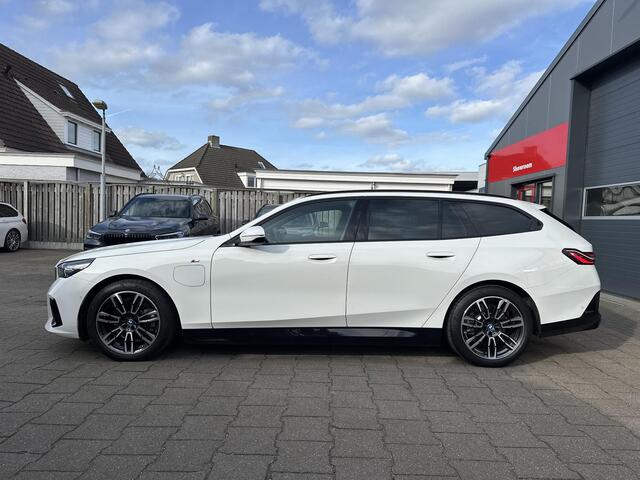 BMW 5-SERIE Touring 530e xDrive M-Sport