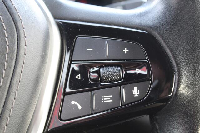 BMW 5-SERIE Touring 520i Executive Edition//Virt. dashboard!!