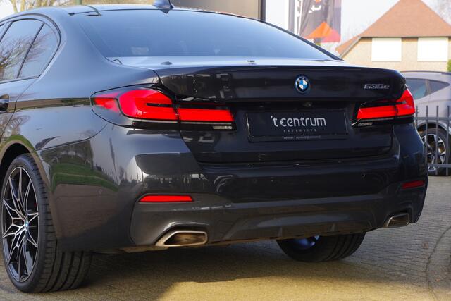 BMW 5-SERIE 530e M-Sport Business Edition Plus 293 PK, Schuifdak, Driving Ass. Prof, Camera, Head-Up, Carplay