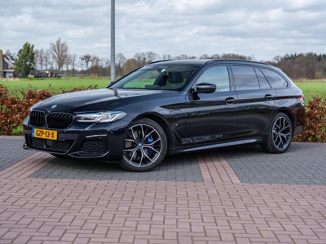 BMW 5-SERIE Touring 530e xDrive Business Edition Plus | Alle opties | HUD | M-Sportpakket | Laserlicht | Pano | Volleder | Glascoating | Elektr.Trekhaak | 360 | Keyless | Etc.