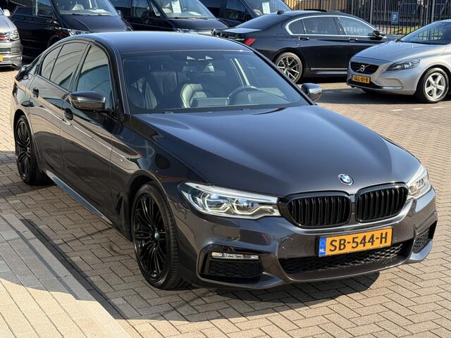 BMW 5-SERIE 520i M-Sport High Executive | Led | Navi | Cruise | Achteruitrijcamera | Bluetooth |