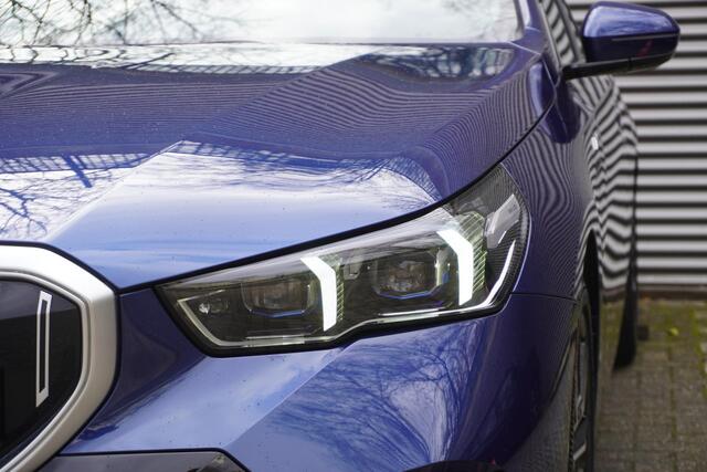 BMW 5-SERIE 530e M Sportpakket | Comfort Pack | Glazen panoramadak | Harman-Kardon sound system | Trekhaak met elektrisch wegklapbare kogel | Driving Assistant Plus