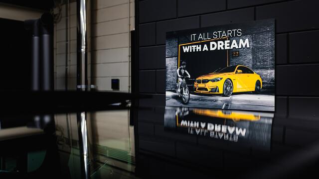 BMW 5-SERIE Touring 520i High Exe. M-Sport | Paint on Req. | 20" | Panorama