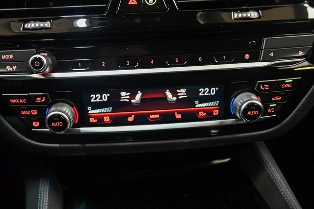 BMW 5-SERIE 530e xDrive | M-Sport | HUD | STOELVERWARMING | HARMAN KARDON |