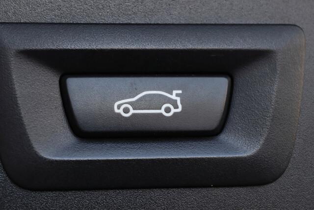 BMW 5-SERIE touring 520i Luxury Edition l Pano l HUD l Memory l 360 Camera l VOL OPT