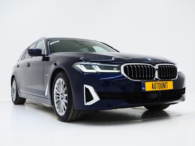 BMW 5-SERIE Touring 530e Luxury Line | LaserLED | Harman/Kardon | M Stuur | Leder | HUD | Keyless | Adaptive Cruise | Camera | Carplay