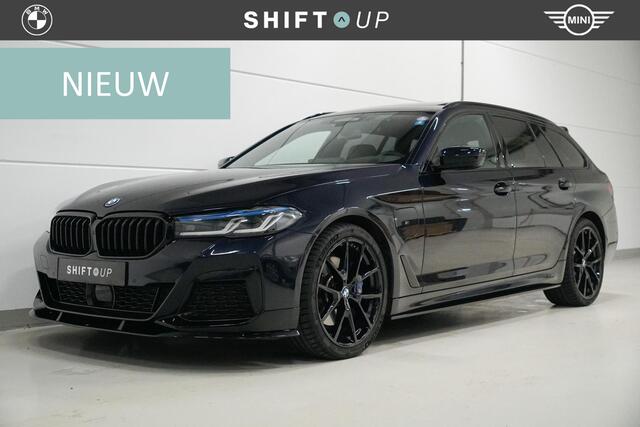 BMW 5-SERIE Touring 530e xDrive M-Sport | Panoramadak | M-Stoelen | CoPilot | Harman Kardon