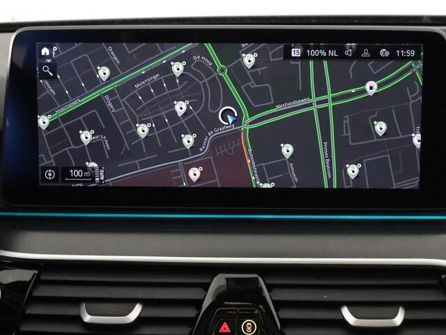 BMW 5-SERIE Touring 530e Business Edition Plus M-Pakket | Stoelverwarming | Harman Kardon | Panoramadak |