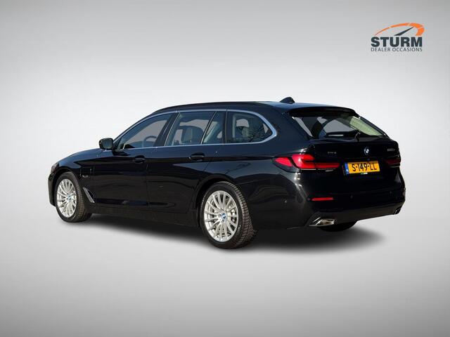 BMW 5-SERIE Touring 530e xDrive Business Edition Plus SoH 98% NL-Auto!