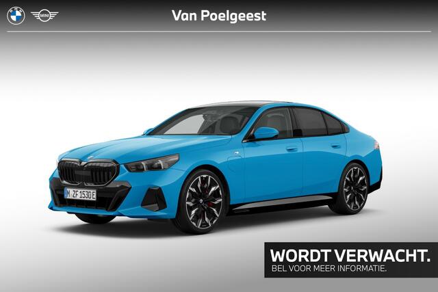 BMW 5-SERIE Sedan 550e xDrive