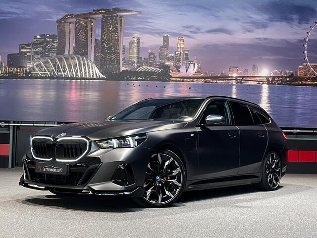 BMW 5-SERIE Touring 530e M Sport PRO FrozenBlack|HUD|360|Panorama|Trekhaak|BTW