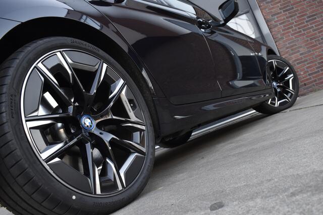 BMW 5-SERIE 545e xDrive High Executive M-pakket Carplay - Trekhaak - 360 camera