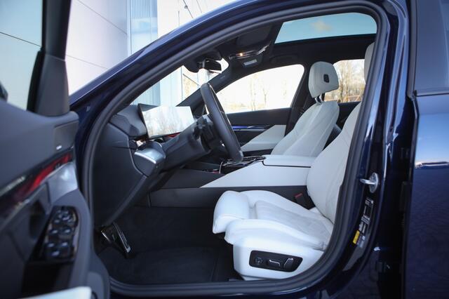 BMW 5-SERIE Touring 530e M Sport Edition