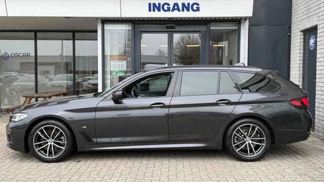 BMW 5-SERIE Touring 520i High Executive | M-Sport | Leer | Camera