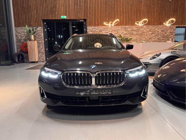 BMW 5-SERIE Touring 530d High Executive Adaptive cruise, Leder, HeadUp.