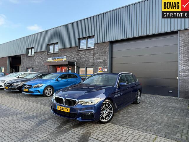 BMW 5-SERIE Touring 520i High Executive Edition | 1E EIGENAAR | 12MND GARANTIE | LED | PANODAK | TREKHAAK | LEDER | NAVI | CARPLAY | DAB |