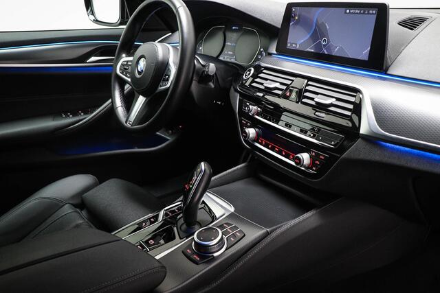 BMW 5-SERIE Touring 530e xDrive M-Sport High Executive | LASER LED | HEAD UP | TREKHAAK