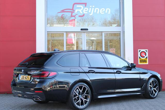 BMW 5-SERIE Touring 530e 292PK xDrive M-SPORT BUSINESS EDITION PLUS | PANORAMA SCHUIF/KANTEL DAK | HARMAN KARDON AUDIO SYSTEM | LEDEREN BEKLEDING DAKOTA SCHWARZ | COMFORT ACCESS | HEAD UP DISPLAY | ZONNESCHERM ZIJRUITEN | ADAPTIEVE LED KOPLAMPEN | DRIVING ASSISTANT P
