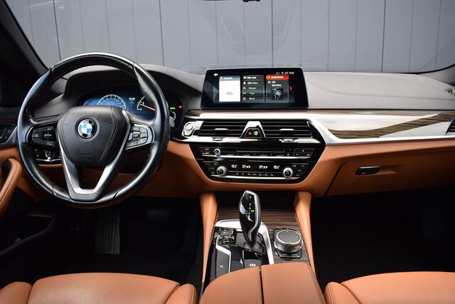 BMW 5-SERIE 520i Automaat High Executive Luxury Line LED | Virtual | Bruin Leder | Full Map Navi | HiFi prof. | Elek. Stoelen | Volledig Onderhouden!!