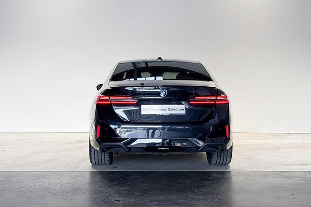 BMW 5-SERIE Sedan 530e M Sport Edition M Sportpakket Pro Aut.