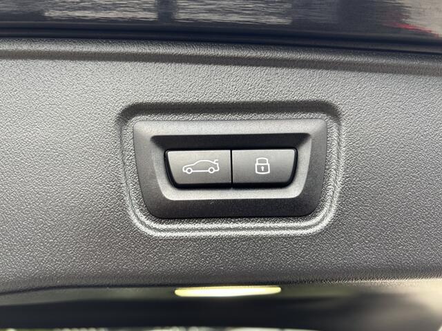 BMW 5-SERIE Touring 540D X-Drive 2024 M-Sportpakket Btw Pano B&W