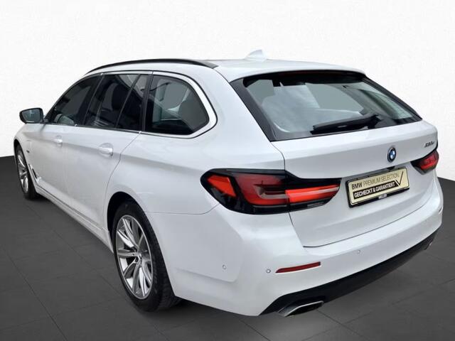 BMW 5-SERIE Touring 530e ** LASER, NAVI+, DAKOTA LEDER, PANORAMA, HuD, KEYLESS, MEM, 38k onder NP ** 1e EIG - UNFALLFREI - BMW GAR ** ** INFORMEER OOK NAAR ONZE AANTREKKELIJKE FINANCIAL-LEASE TARIEVEN **