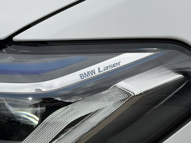 BMW 5-SERIE Touring 530i Luxury Line Pano-Dak | Trekhaak | Memory | Adapt. Cruise