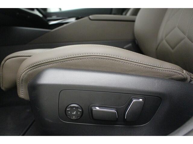 BMW 5-SERIE Touring 520i M-Sport | Driving Assistant Plus | Harman Kardon | Panorama | Standkachel | Trekhaak | Mild Hybid