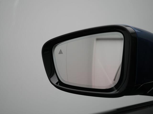 BMW 5-SERIE Touring 530e M Sport PHEV 293pk Dealer O.H. | Panodak | Adaptive Cruise | 360 Camera | Harman / Kardon | Lederen Comfortzetels Memory & Verwarmd | Adaptive LED | Apple Carplay | Blis | Sfeerverlichting | Navigatie | DAB | Plug In Hybrid |