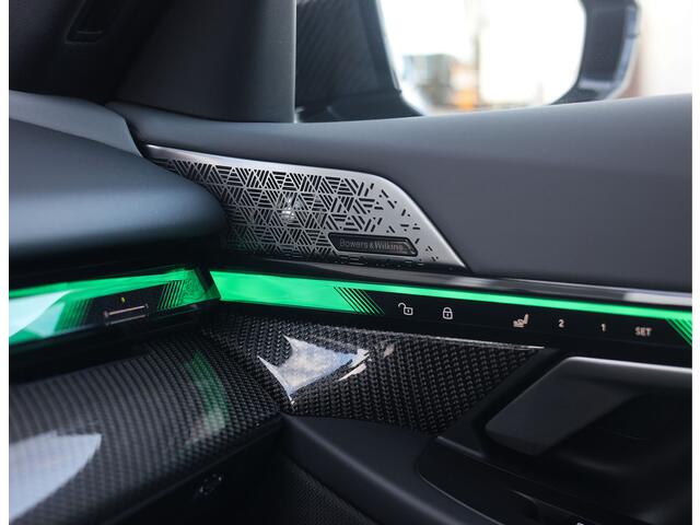 BMW 5-SERIE 550e xDrive | Pano - M Sport Pro - Bowers&Wilkins