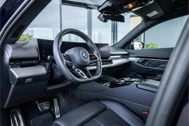 BMW 5-SERIE 530e - M Sport | 360 Camera | Keyless | HUD