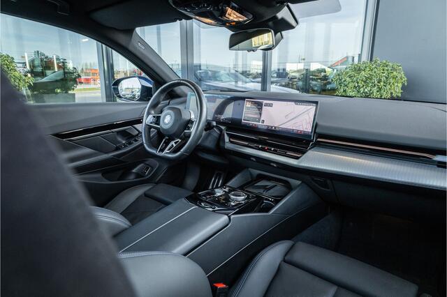 BMW 5-SERIE 530e - M Sport | 360 Camera | Keyless | HUD