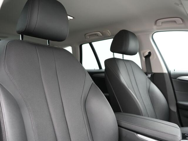 BMW 5-SERIE Touring 530e Business Edition Plus PHEV 293pk Dealer O.H. | Trekhaak Af Fabriek | Adaptive Cruise | 360 Camera | Lederen Comfortzetels Verwarmd | Blis | Apple Carplay | Hifi Audio | 19"L.M | Plug In Hybrid |