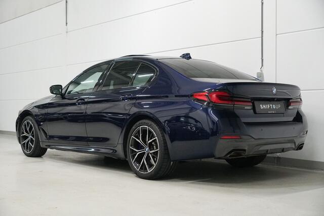 BMW 5-SERIE 530e xDrive M-Sport | Schuifdak | Nappa leder | CoPilot | Laser