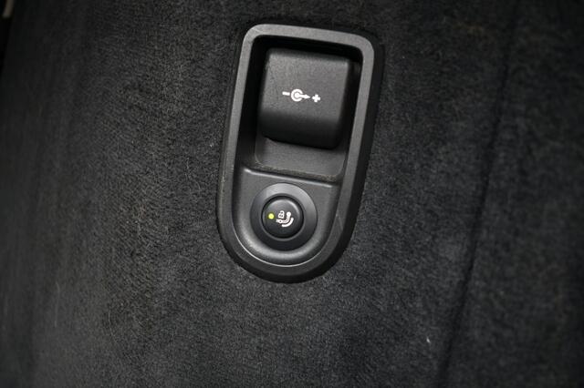 BMW 5-SERIE Touring 520d High Exe Panodak | Leder | Elektr.Trekhaak