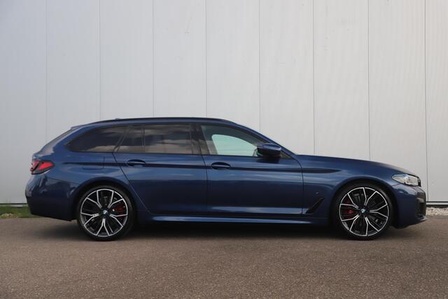 BMW 5-SERIE Touring 530i High Executive 252PK M Sport Laser LED Panoramadak Harman Kardon Wegklapbare Trekhaak Nappa Leder Memory Sfeerverlichting Shadow Line 360 Camera
