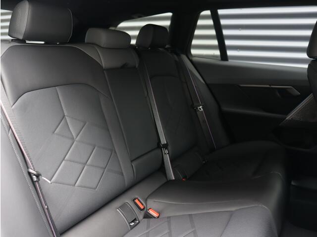 BMW 5-SERIE Touring 550e | M Sportpakket Pro | Innovation Pack | Travel Pack | Comfort Pack | Bowers & Wilkins | Panoramadak