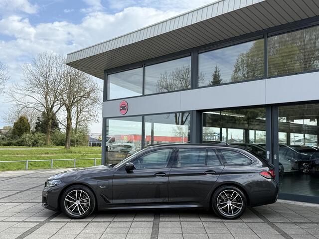 BMW 5-SERIE Touring 530e Aut. M-Sport Plus | BMW Laser | Trekhaak | Camera |
