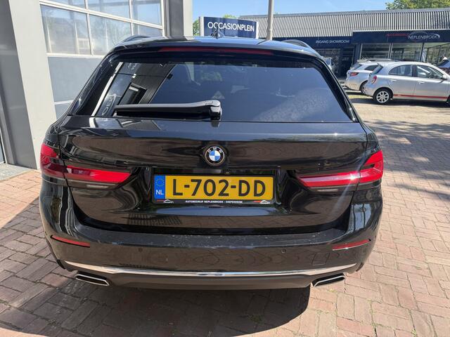 BMW 5-SERIE Touring 520i High Executive | Pano | Leder | 04-2021 98.473 KM