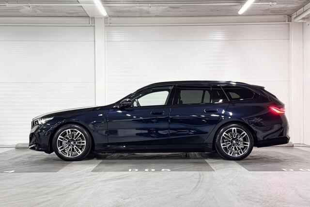 BMW 5-SERIE Touring 530e M Sport Edition | Harman/Kardon | Driving Assistant Professional | Parking Assistant Plus | Stoelverwarming | Comfort Access
