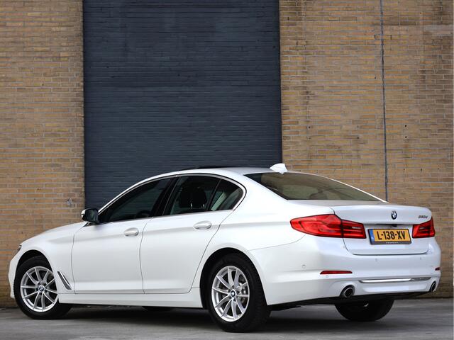 BMW 5-SERIE 520d High Executive Luxury Line | Pano | HUD | ACC | Driving Assistant Plus | Haak