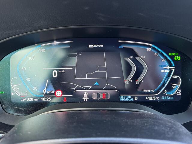 BMW 5-SERIE Touring 530e xDrive Business Edition Plus Pano/Leder/Camera/58dkm...