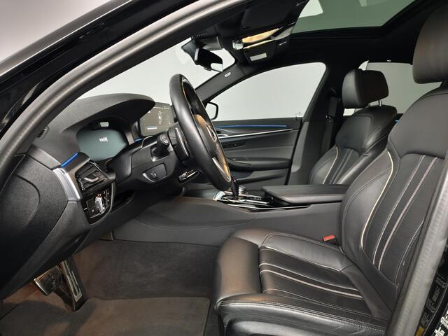BMW 5-SERIE 530e xDrive High Executive | Apple CarPlay + Android Auto | Schuif / kanteldak |