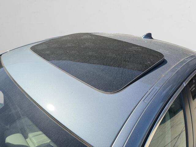 BMW 5-SERIE 520e Business Edition Plus- Laserlight, Schuifdak, Full Memory, Active Cruise, Virtual cockpit