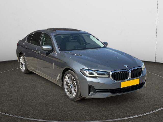 BMW 5-SERIE 520e Business Edition Plus- Laserlight, Schuifdak, Full Memory, Active Cruise, Virtual cockpit