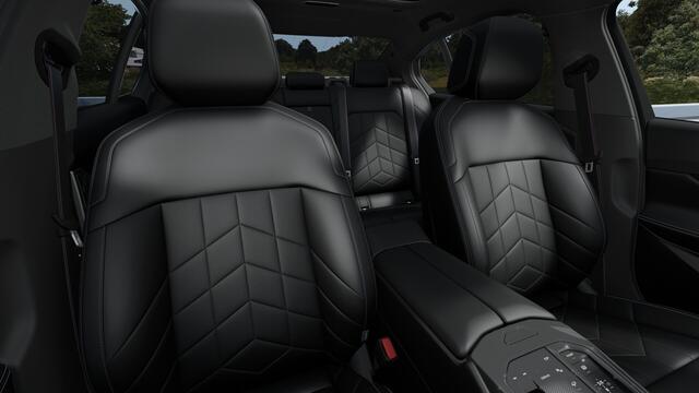 BMW 5-SERIE 550e xDrive M Sport Automaat / Panoramadak / Trekhaak / Bowers & Wilkins / Comfort Access / Comfortstoelen / Adaptief onderstel professional